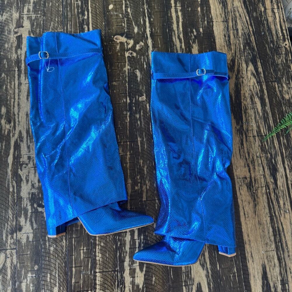 Electric Blue Fold-Over Snakeskin Boots – Size 10